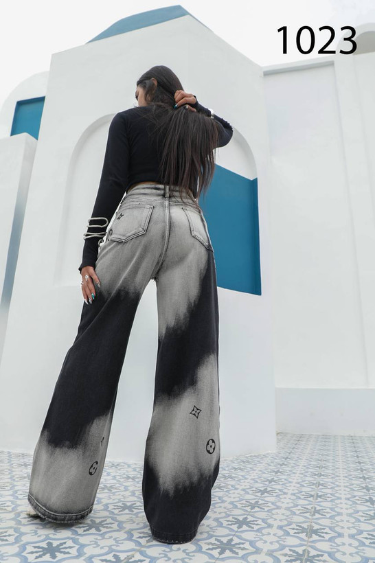 نمای پشت شلوار بگ زنانه پارچه ریزشی Splashjeans