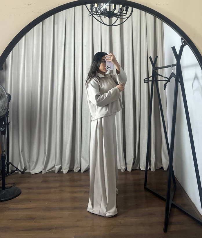 جزئیات پارچه اویشو شلوار بگ زنانه Splashjeans با فیت راحت و رنگبندی متنوع